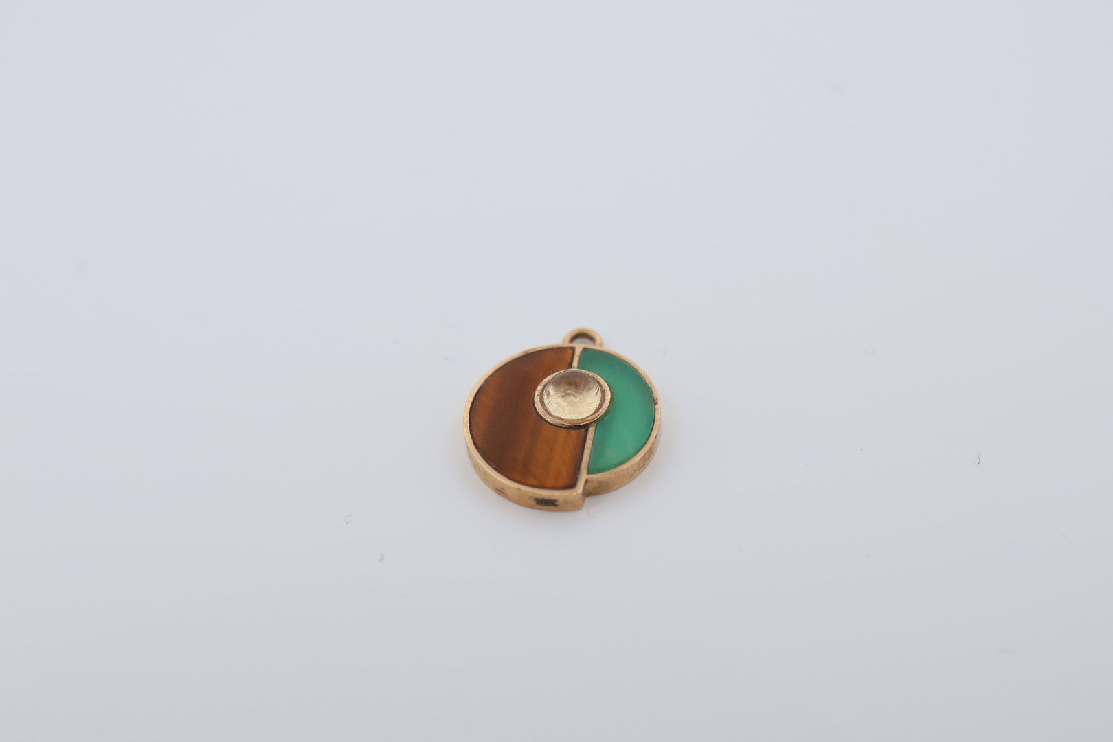 Objet 1 Charm